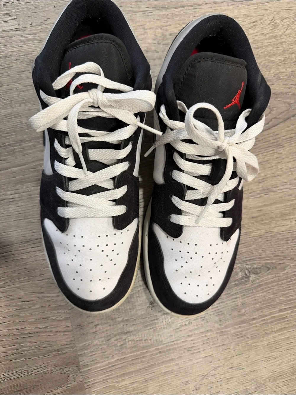 Jordan Low-Top Sneakers in Black, White & Gray